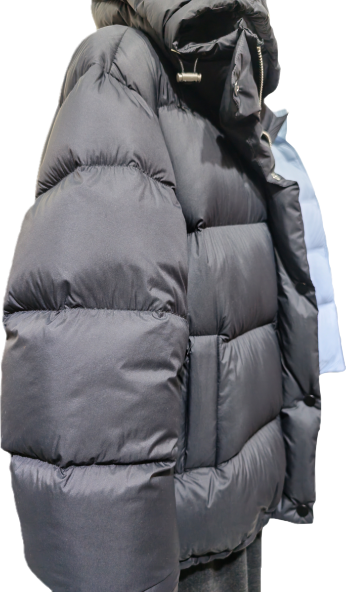 Dark black hooded puffer jacket - Image 2
